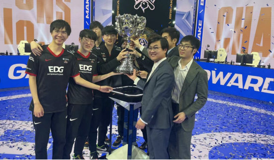 斯续约不仅 斯续约不仅