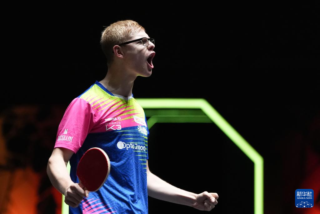 是单板滑雪 是单板滑雪