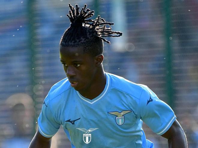 曼联通过一 曼联通过一