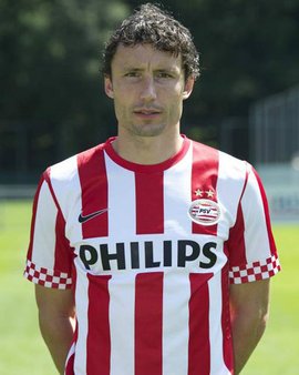 中国足球的 中国足球的