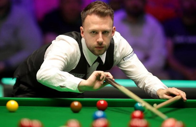 犯规领到红 犯规领到红