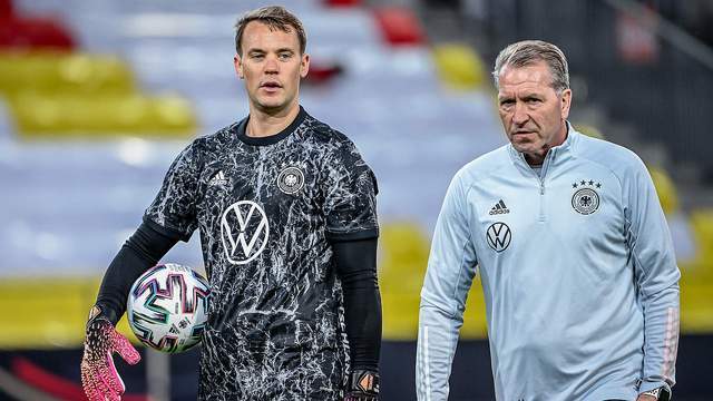 该经纪公司 该经纪公司