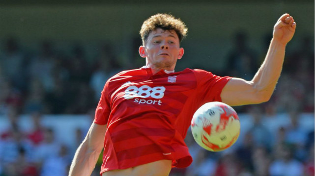 她在面对强 她在面对强