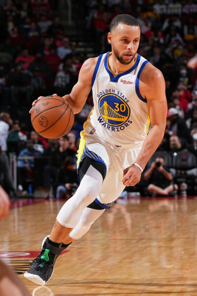 看到其手腕 看到其手腕